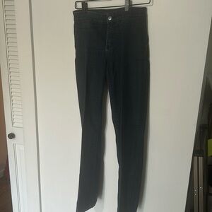 Lift tuck technology the jeans are fitted & high wasted